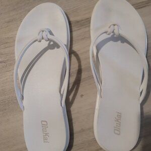 OluKai Women's Flip Flop Sandals White Size 8 Casual Summer
